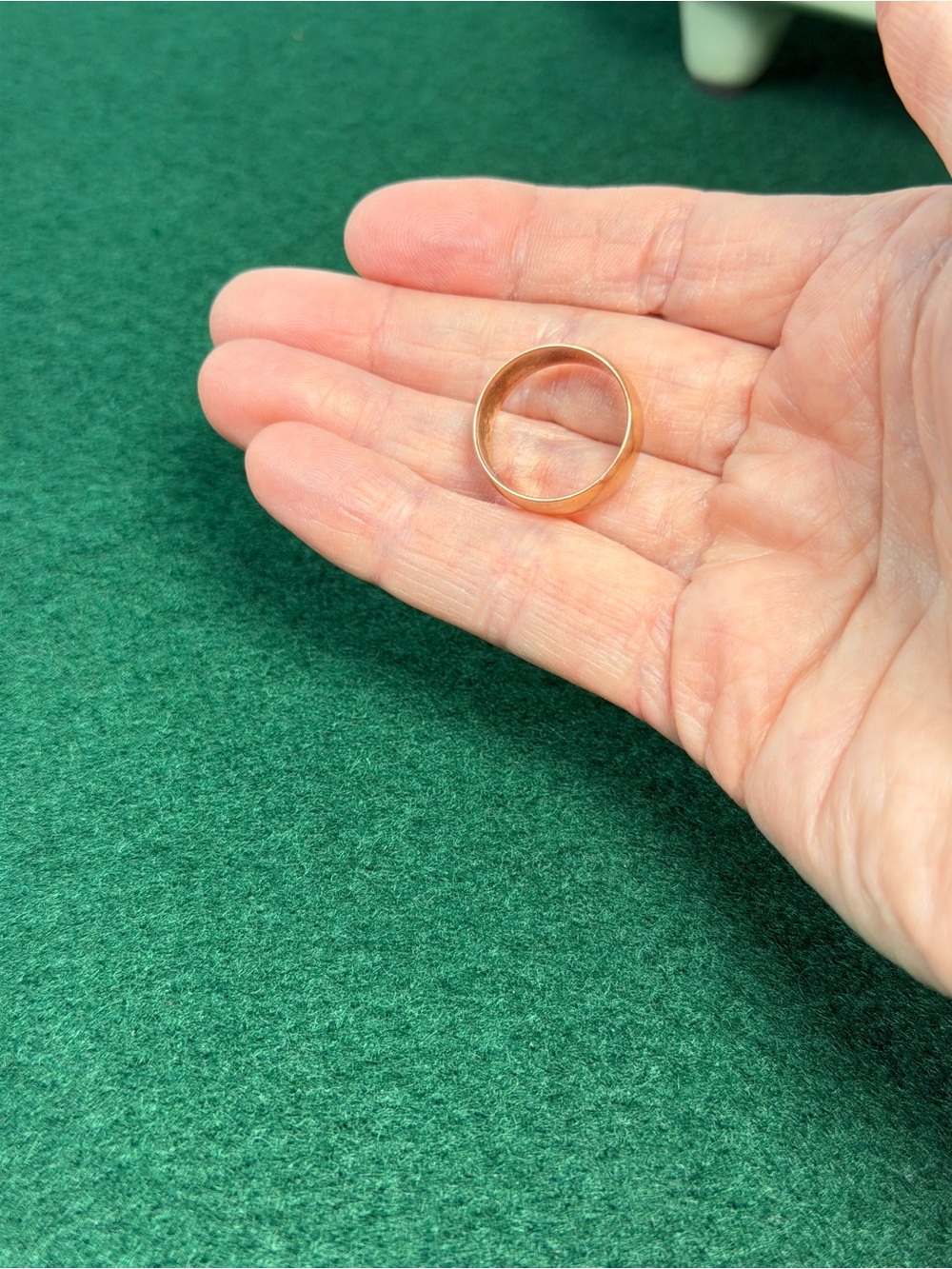 Vintage USSR 583 Rose Gold Band Ring | Soviet Era Gold Wedding Band | Size 8 - Picture 8 of 8